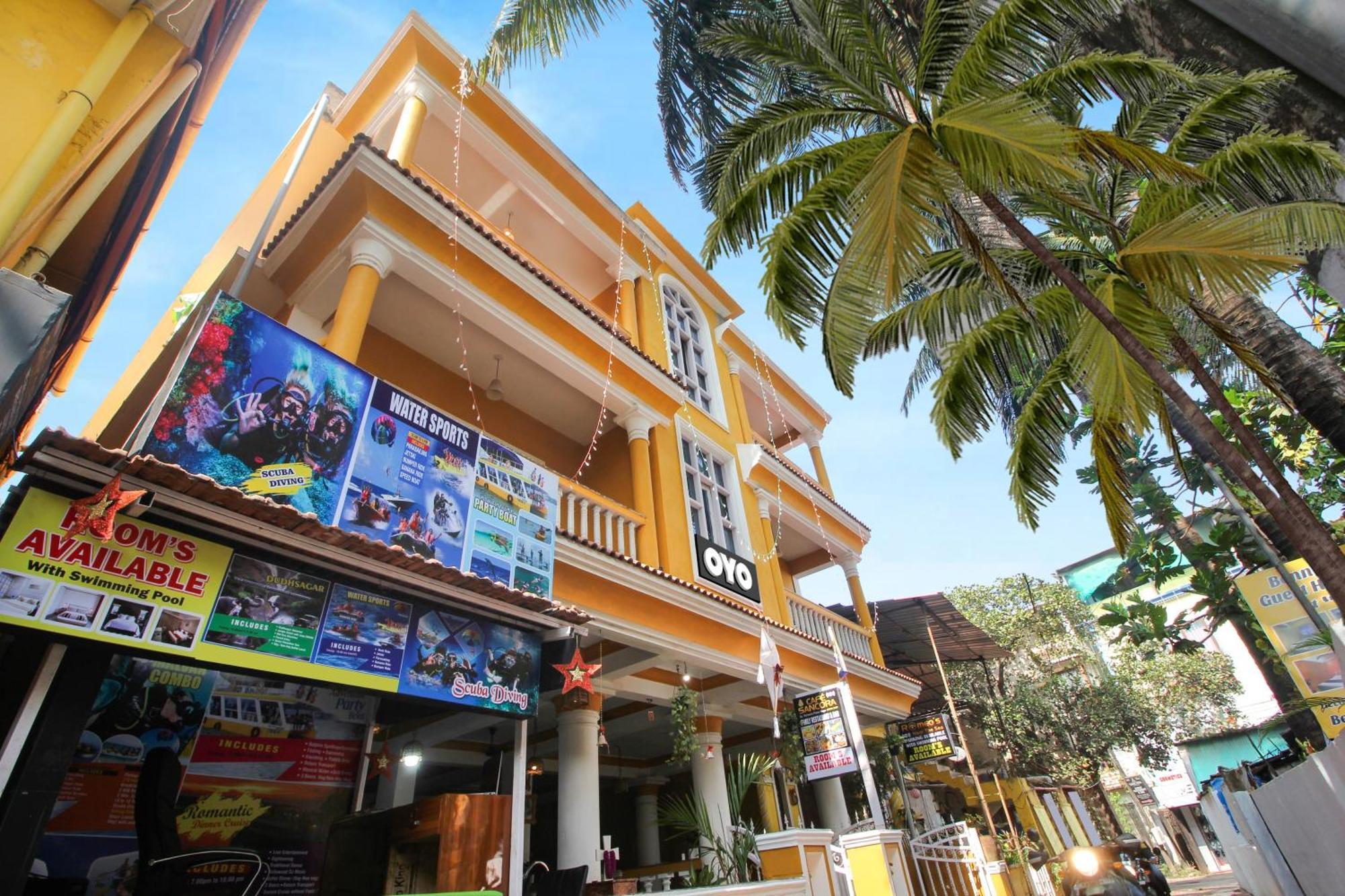 Collection O Romeos Place Baga Beach Hotel Calangute Exterior photo