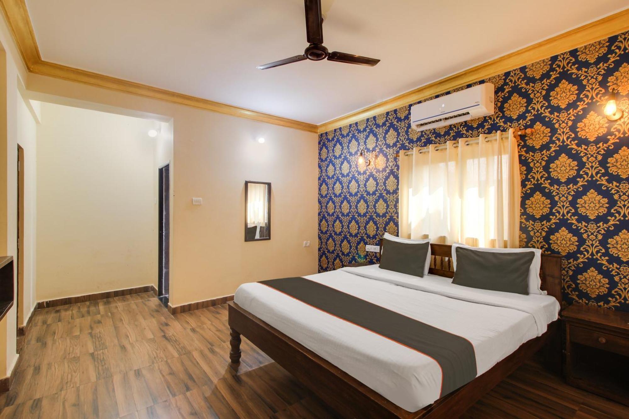 Collection O Romeos Place Baga Beach Hotel Calangute Exterior photo